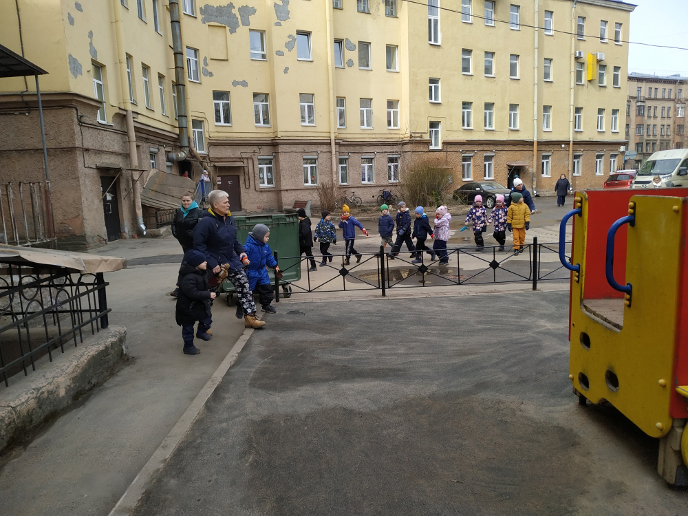 Новости спб эвакуация сегодня. Эвакуация ПБ детский сад. Эвакуация Санкт Петербург.